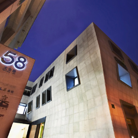 Office: Tai Cang Road, Shanghai, 200021