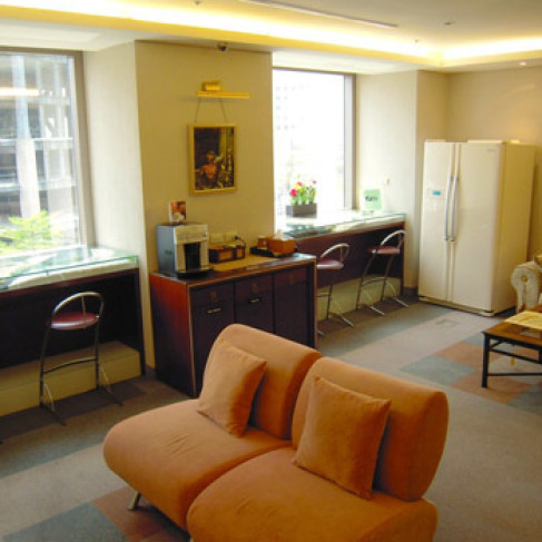 Office: HsinYi Center Taiwan, Taipei