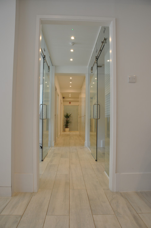 Office: The Vineyards Business Centre, Gloucester Avenue, London, NW1 7BB