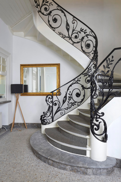 Office: Topos Montgomery, Rue Abb, Brussels, 1040