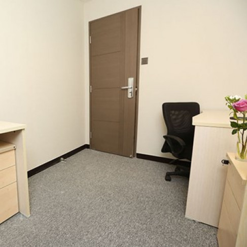 Office: Tsim Sha Tsui, Hong Kong, 000