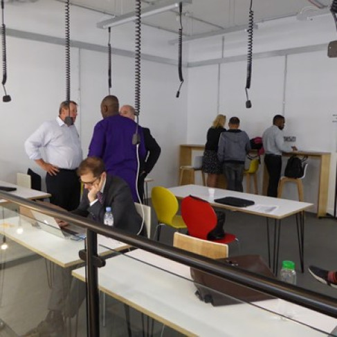 Office: Vesey Path, Poplar - E14, London, E146AQ