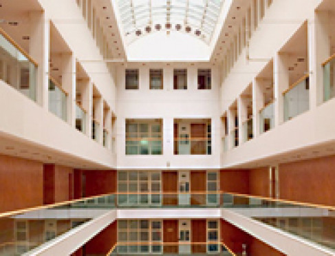 Office: Opera New Business centre, Kaerntner Ring 5-7, Vienna, 1010