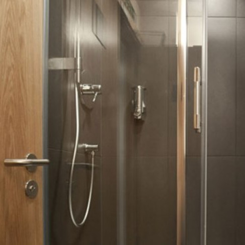 Office: Wingate Square, London, SW4