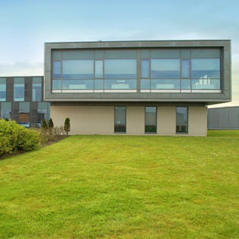 Office: Wright Business Centre, Glasgow, G33