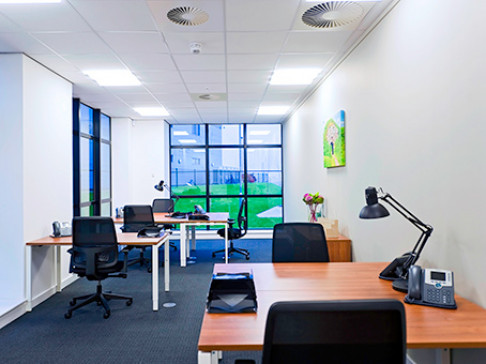 Office: Aberdeen Airport, Cirrus Building, 6 International Avenue, Aberdeen, AB21 0BH