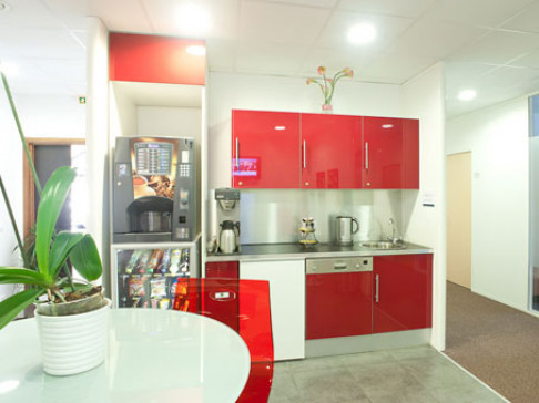 Office: Aix Parc du Golf, 31 Parc du Golf, Aix en Provence, 13593