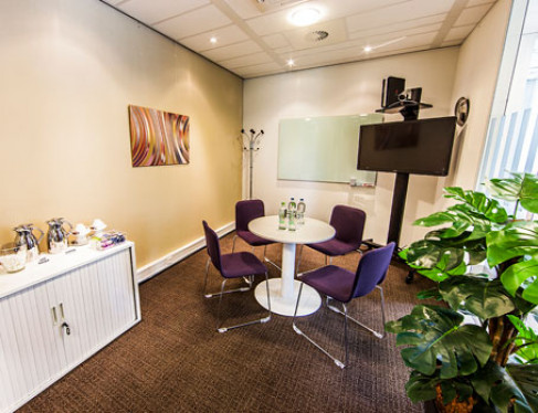 Office: Apeldoorn Business Park, Het Rietveld 55A, Apeldoorn, 7321 CT