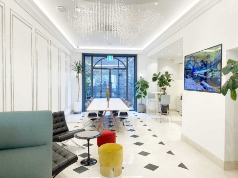 Office: 166 Apgujeong Ro, Gangnam-gu, 06030