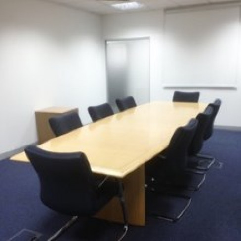 Office: Axis 40, Stokenchurch, HP14