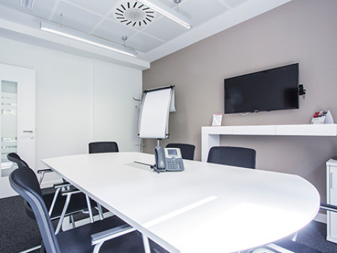 Office: Diagonal Balmes, Av. Diagonal, 409, Barcelona, 8008