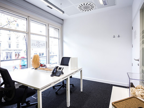 Office: Diagonal Balmes, Av. Diagonal, 409, Barcelona, 8008
