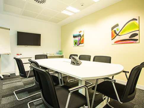 Office: Plaza Catalunya, 4th floor, Triangle Building, Barcelona, 8002