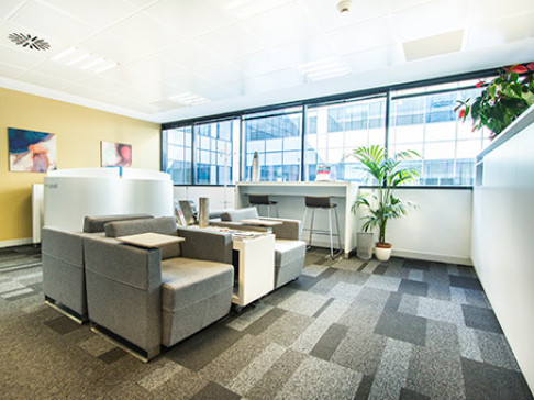 Office: Plaza Catalunya, 4th floor, Triangle Building, Barcelona, 8002