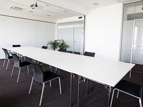 Office: USCE Tower, USCE Business Centre, Belgrade, 11070