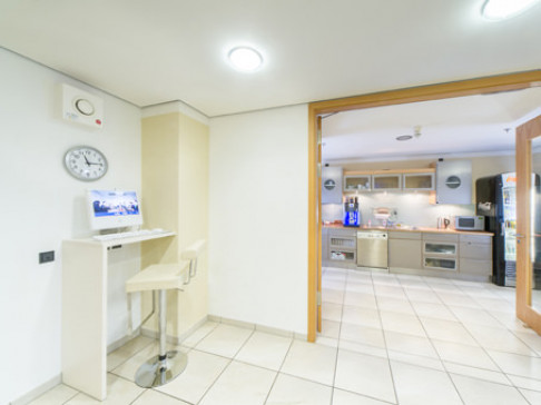 Office: KuDamm, 7th Floor, Berlin, 10719
