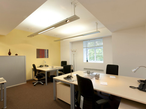 Office: Gran Via, Gran Via 19-21, Bilbao, 48001