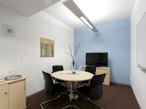 Office: Gran Via, Gran Via 19-21, Bilbao, 48001
