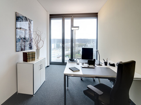 Office: FGS Campus, Friedrich-Ebert-Allee 13, Bonn, 53113