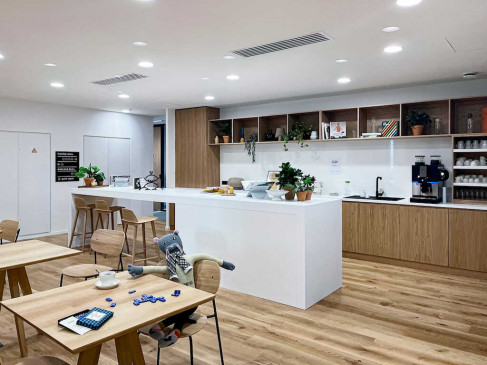 Office: 7 bis boulevard de Berlin, Nantes, 44000