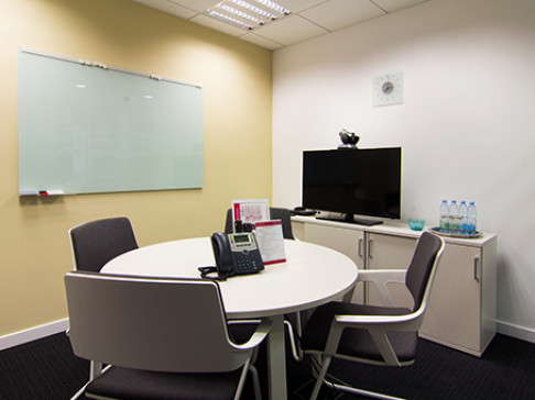 Office: Apollo, Prievozsk, Bratislava, 821 09