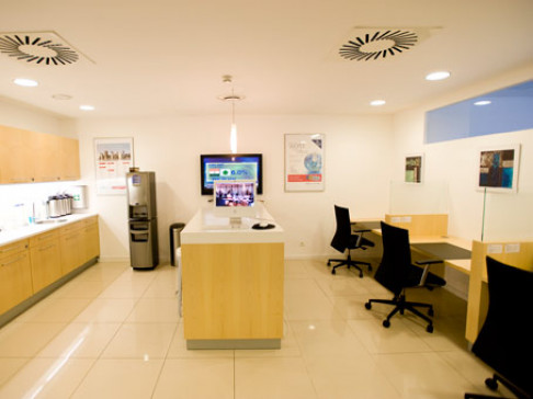 Office: City Centre, Karad, Bratislava, 821 08