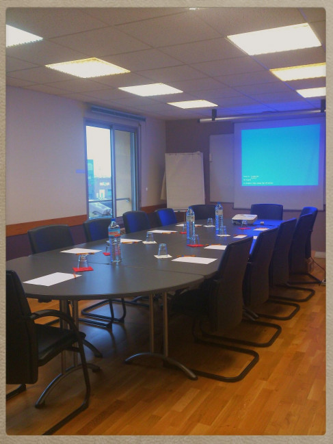Office: Rue de Porstrein, Brest, 29200