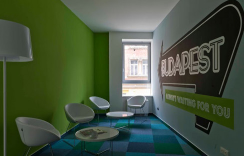 Office: Greenpoint, Kethly Anna ter 1, Budapest
