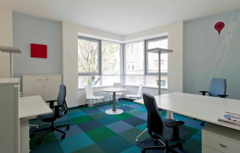 Office: Greenpoint, Kethly Anna ter 1, Budapest