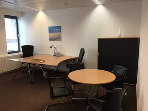 Office: President Centre, Regus House, Budapest, 1054