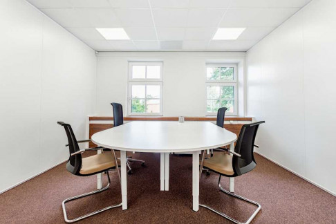 Office: Bredaseweg 8, Terheijden, 4844 CL