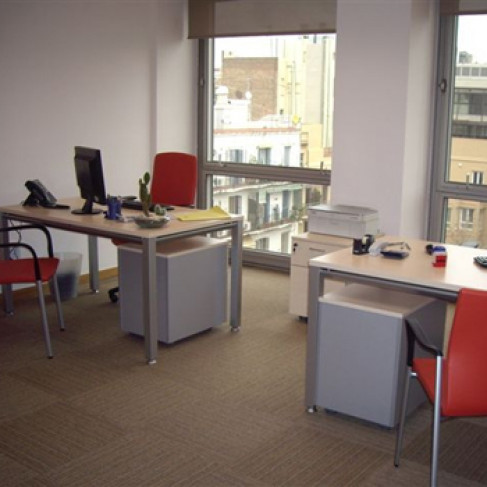 Office: Cacplus Business Centre, Barcelona, 08007
