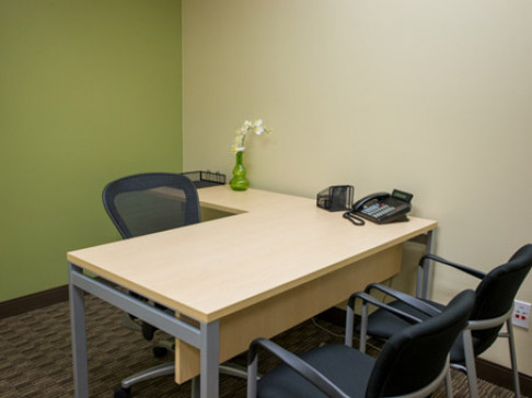 Office: California, Airport, Gateway Place, San Jose, CA 95110