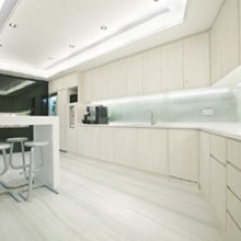 Office: Canton Road - Tsim Sha Tsui, Hong Kong