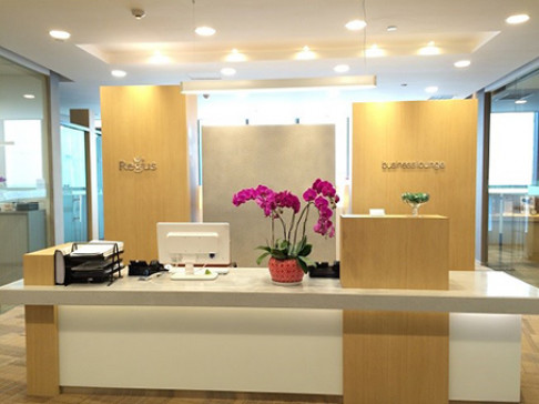 Office: HNA Poly Plaza, Minsheng Road, Chongqing, 400010