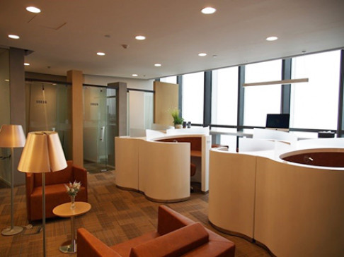 Office: HNA Poly Plaza, Minsheng Road, Chongqing, 400010