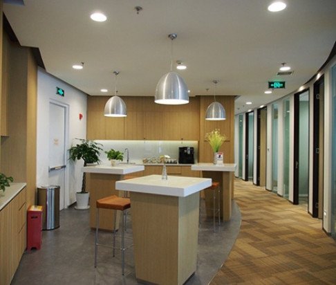 Office: HNA Poly Plaza, Minsheng Road, Chongqing, 400010