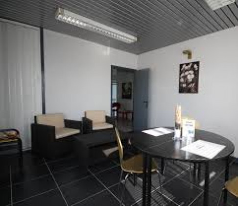 Office: Rue Jean Claret, Clermont-Ferrand, 6300