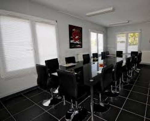 Office: Rue Jean Claret, Clermont-Ferrand, 6300