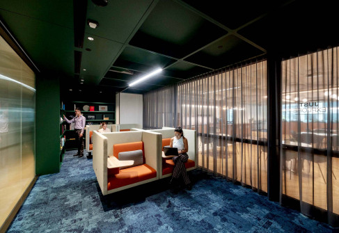 Office: Collins Arch, Level 5, 447 Collins Street, Melbourne 3000