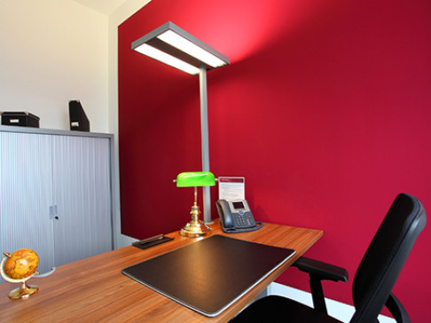 Office: Deutz Cubus, 6th Floor, Cologne, 51103