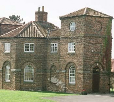 Office: Crabtree Hall Business Centre, North Allerton, DL7