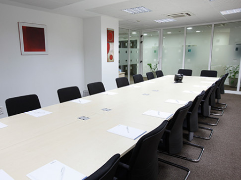 Office: Le Plateau, Azur 15 building, Dakar