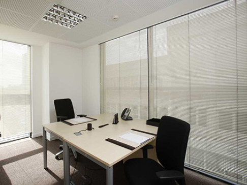 Office: Le Plateau, Azur 15 building, Dakar