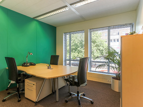 Office: Den Bosch Central Station, Stationsplein 91 & 105, Den Bosch, 5211 BM