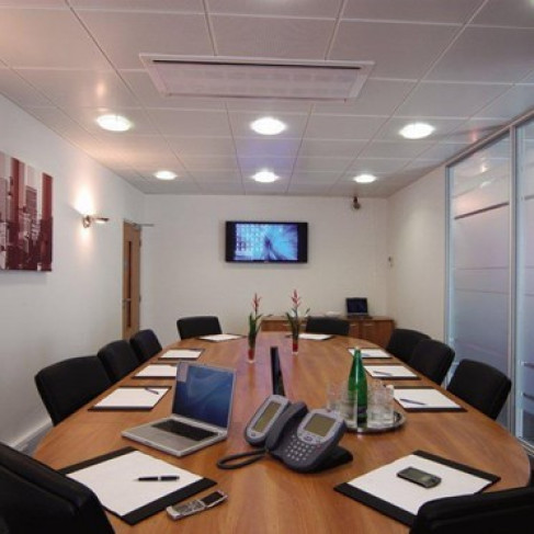 Office: Devonshire House, Borehamwood, WD6