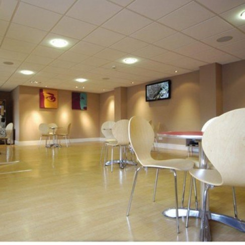 Office: Devonshire House, Borehamwood, WD6
