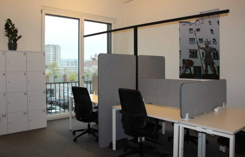 Office: Johanna-Kinkel-Strasse 1-2, Regensburg, 93049