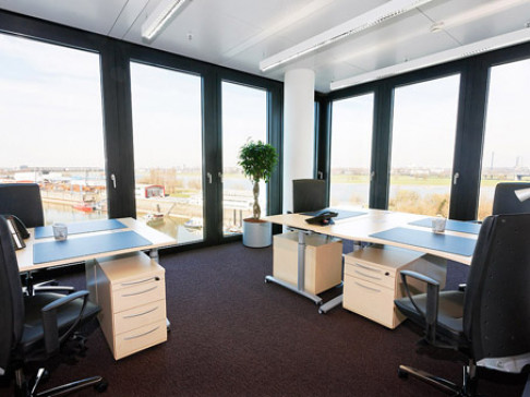Office: Hafenspitze Medienhafen, Speditionstrasse 21, Dusseldorf, 40221