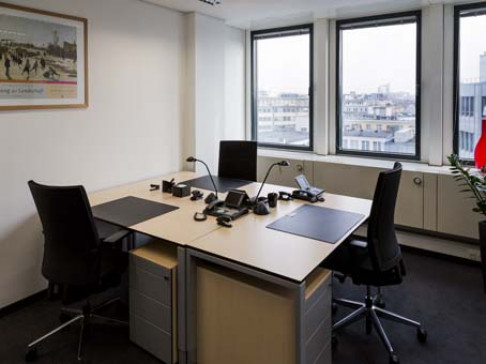 Office: Koenigsallee, Dusseldorf, 40215